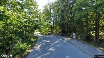 Apartments for rent in Salem - Photo from Google Street View Apartments for rent in Salem - Photo from Google Street View