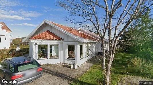 Apartments for rent in Öckerö - Photo from Google Street View