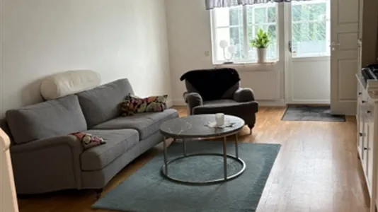 Houses in Uppsala - photo 2