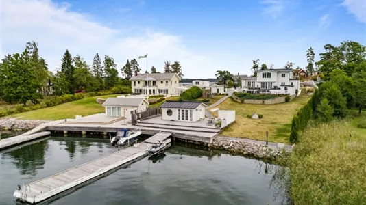 Houses in Vaxholm - photo 1