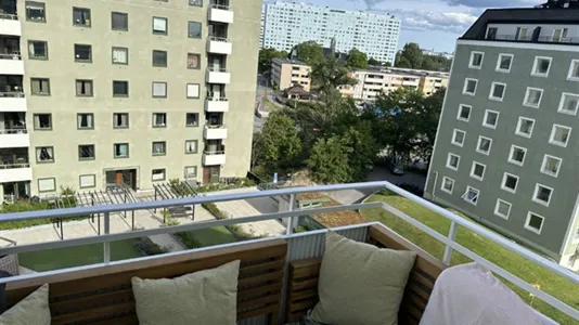 Apartments in Solna - photo 2