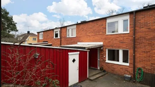Houses in Järfälla - photo 8