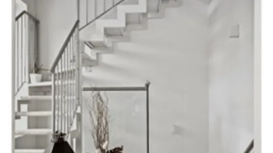 Houses in Södertälje - photo 5