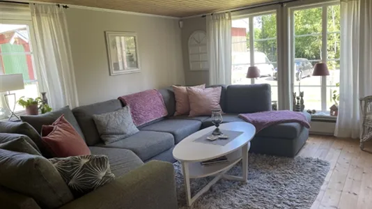 Houses in Härryda - photo 1