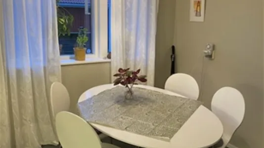 Houses in Lerum - photo 3