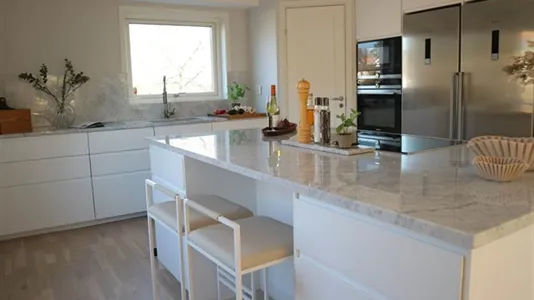 Houses in Strängnäs - photo 9