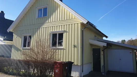 Houses in Lundby - photo 1