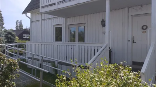 Houses in Sollentuna - photo 2