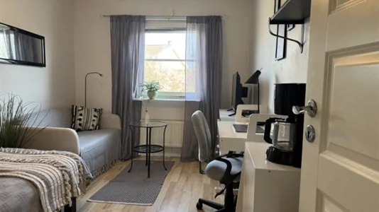 Rooms in Sollentuna - photo 1