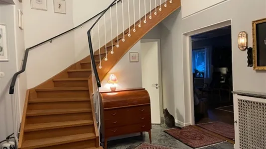 Houses in Stockholm West - photo 2