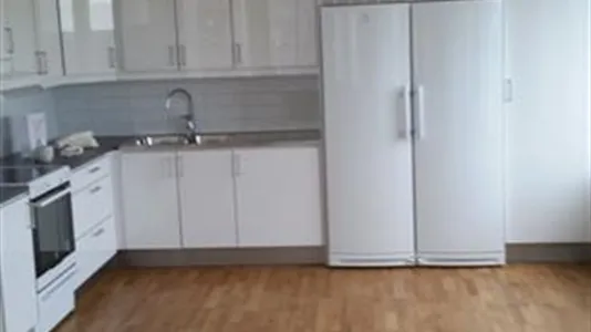 Apartments in Solna - photo 2