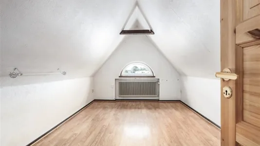 Apartments in Husie - photo 6