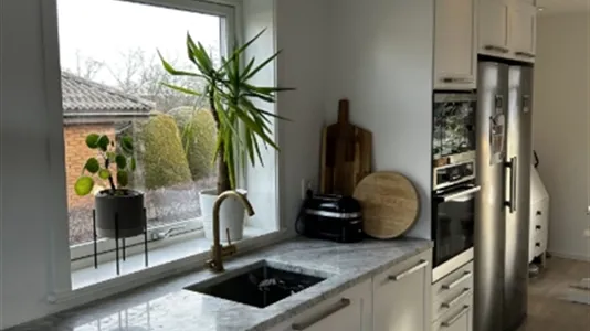 Houses in Kungälv - photo 3