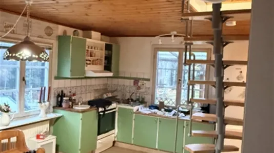 Houses in Uddevalla - photo 1