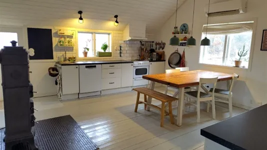Houses in Kungsbacka - photo 1
