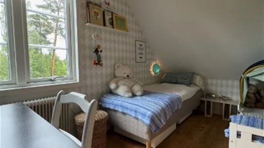 Houses in Huddinge - photo 2