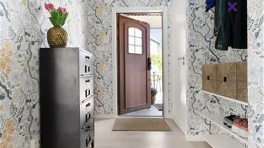 Houses in Nacka - photo 4