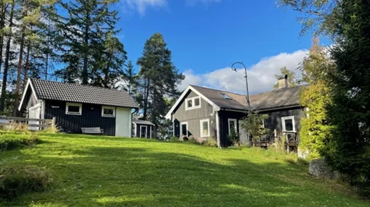 Houses in Värmdö - photo 1