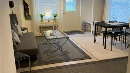 Houses in Skövde - photo 2