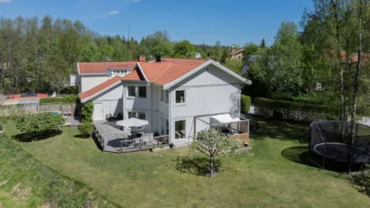 Houses in Huddinge - photo 13