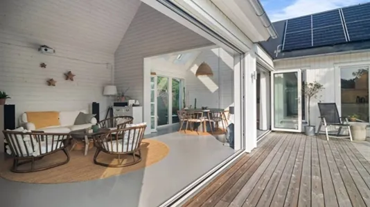 Houses in Höganäs - photo 3