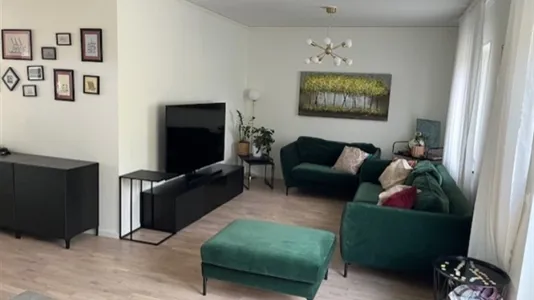 Houses in Örebro - photo 2