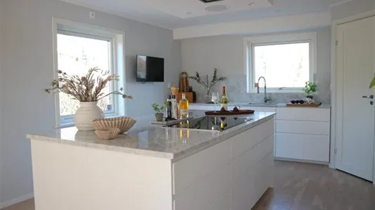 Houses in Strängnäs - photo 8