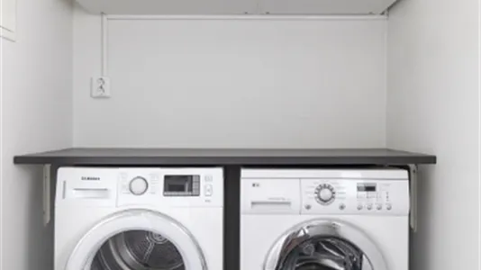 Houses in Örebro - photo 8