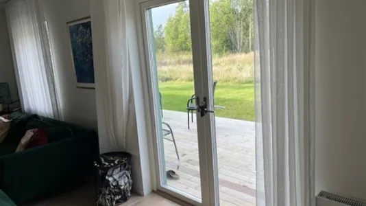 Houses in Örebro - photo 5