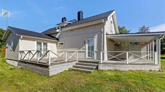 Houses in Kumla - photo 2