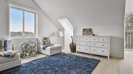 Houses in Upplands Väsby - photo 4