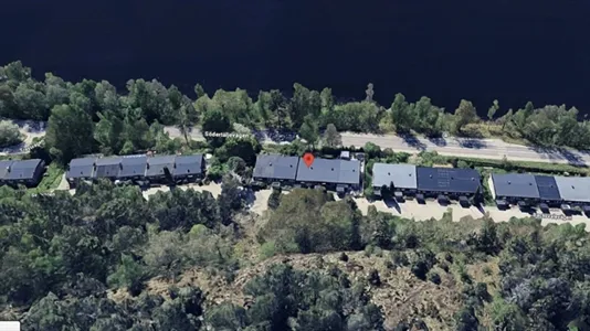 Houses in Botkyrka - photo 2