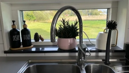 Houses in Örebro - photo 12