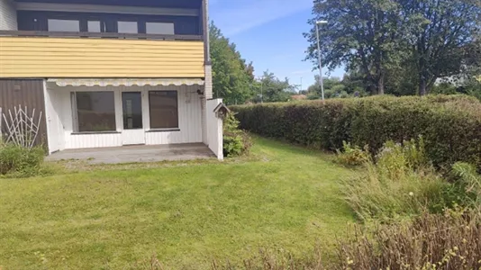 Houses in Västerås - photo 2