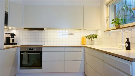 Houses in Stockholm West - photo 6