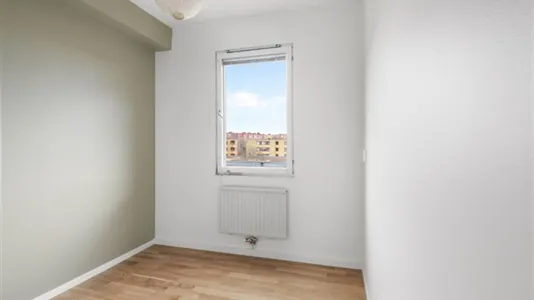 Apartments in Stockholm West - photo 6