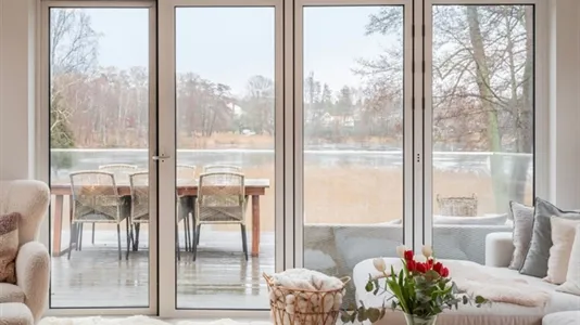 Houses in Huddinge - photo 2