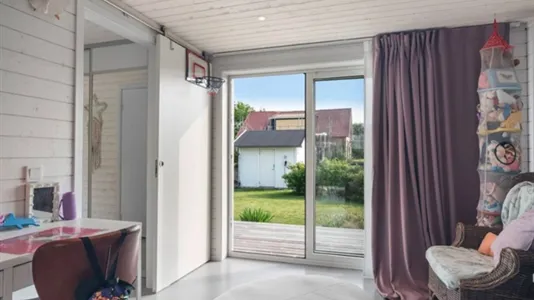 Houses in Höganäs - photo 8