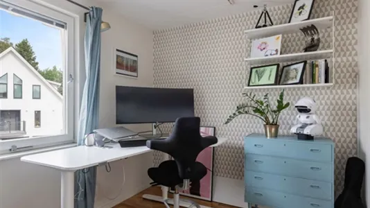 Houses in Täby - photo 5