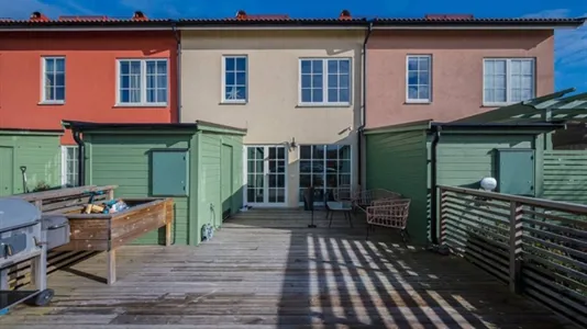 Houses in Sigtuna - photo 2