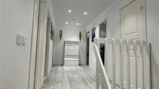 Houses in Stockholm West - photo 9