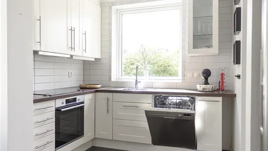 Houses in Härryda - photo 8