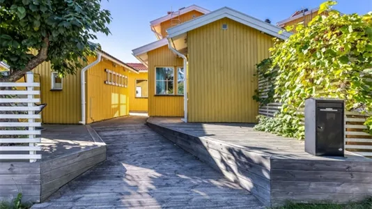 Houses in Nynäshamn - photo 4