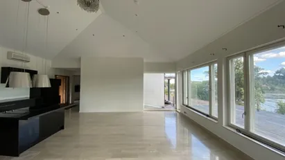 Vega - 2rok - 5mån - 17.594kr/mån