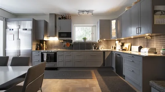 Houses in Sollentuna - photo 6