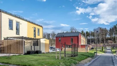 Ösmo - 4rok - 12mån - 18.400kr/mån