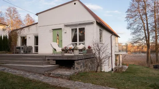 Houses in Huddinge - photo 12