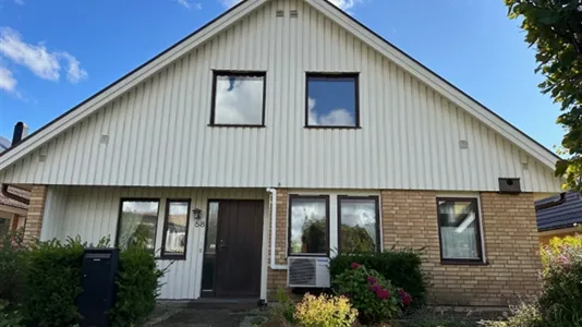 Houses in Helsingborg - photo 1