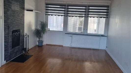 Houses in Järfälla - photo 2