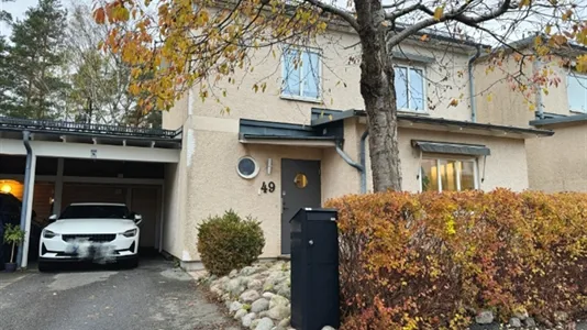 Houses in Härryda - photo 1